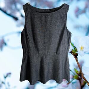 Banana Republic 6 sleeveless navy cotton zip back woman's blouse.